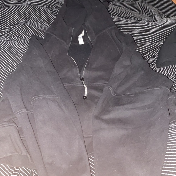 LuLuLemon Women’s Oversized Scuba Half-Zipped hoodie - Picture 11 of 11